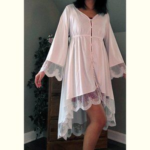 OFF-WHITE IVORY HIGH-LOW COVER-UP WITH PEARL BUTTONS // size S